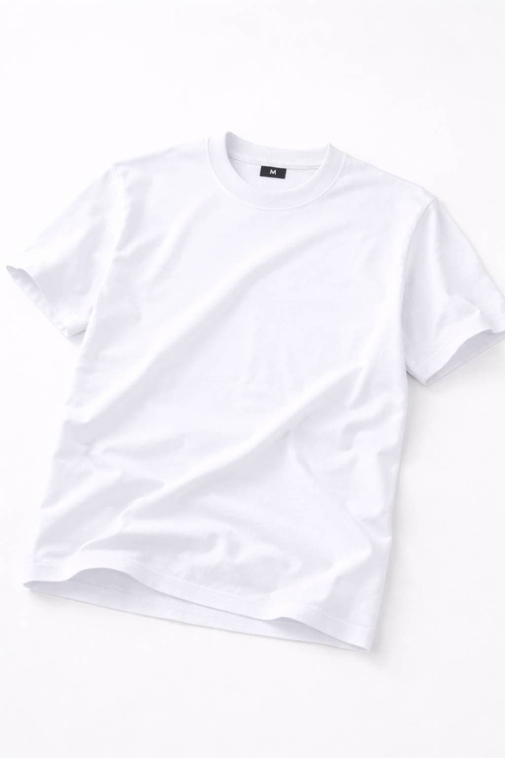 T-shirt fabric and fit detail preview